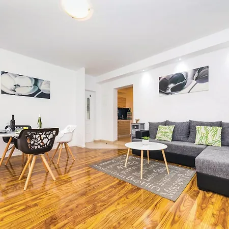 Apartamento Amazing In Kastel Stari Kaštela